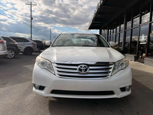 2012 Toyota Avalon Base