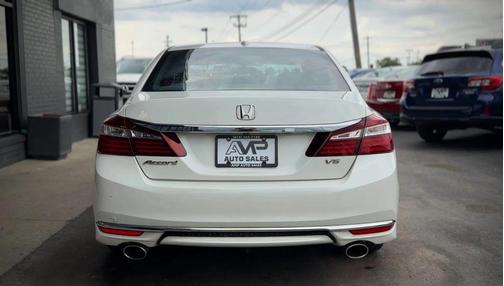 White Orchid Pearl 2017 Honda Accord EX-L