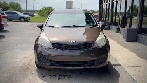 Chestnut 2013 Kia Rio EX