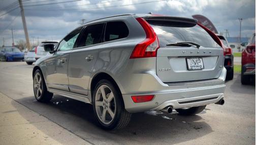 Silver 2013 Volvo XC60 T6 R-Design
