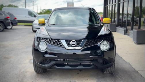 Black 2015 Nissan Juke SV Sport Utility 4D