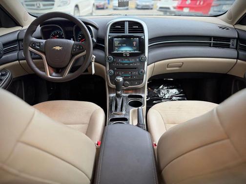 2015 Chevrolet Malibu 1LT