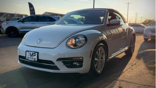 2017 Volkswagen Beetle 1.8T SE
