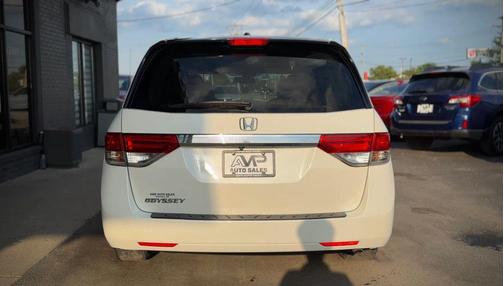 White Diamond Pearl 2016 Honda Odyssey EX-L
