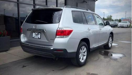 2013 Toyota Highlander SE
