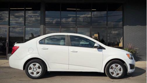 2015 Chevrolet Sonic LS