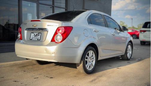 Silver Ice Metallic 2014 Chevrolet Sonic LT