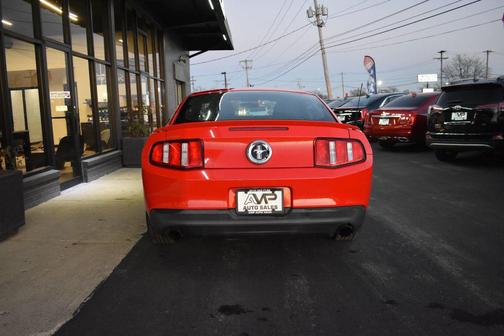 2012 Ford Mustang V6