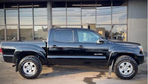 2015 Toyota Tacoma Base