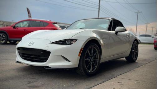 Crystal White Pearl 2016 Mazda MX-5 Miata Grand Touring