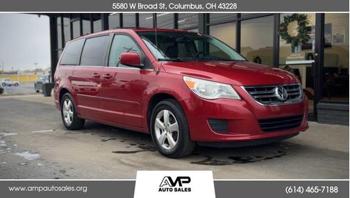 2010 Volkswagen Routan SE