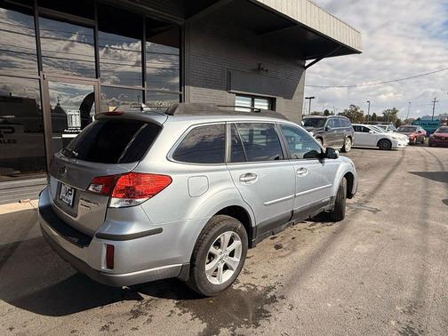 2014 Subaru Outback 3.6R Limited