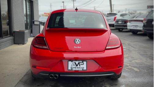 Red 2019 Volkswagen Beetle 2.0T SE