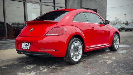 Red 2019 Volkswagen Beetle 2.0T SE