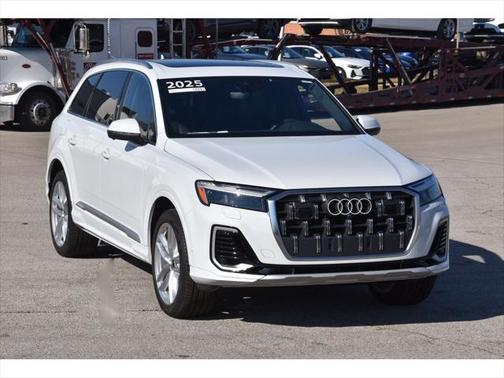 2025 Audi Q7 Premium Plus 55 TFSI quattro Tiptronic