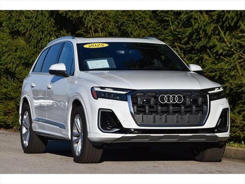 2025 Audi Q7 Premium Plus 55 TFSI quattro Tiptronic