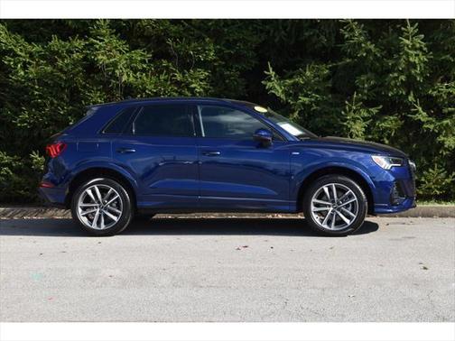 2025 Audi Q3 Premium 45 TFSI S line quattro Tiptronic