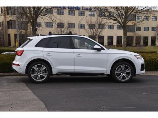 2025 Audi Q5 Premium 45 TFSI S line quattro