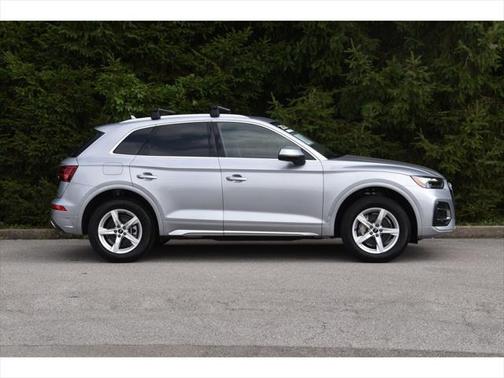 2024 Audi Q5 Premium 40 TFSI quattro S tronic