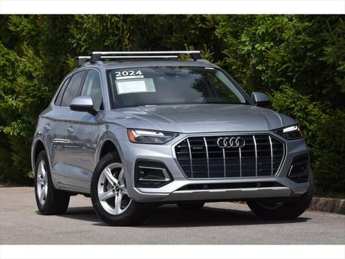 2024 Audi Q5 Premium 40 TFSI quattro S tronic