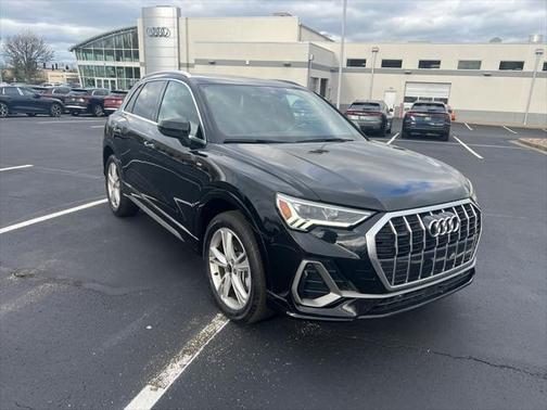 2022 Audi Q3 Premium Plus 45 TFSI S line quattro Tiptronic