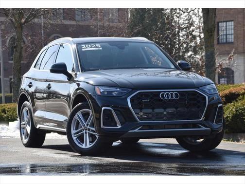 2025 Audi Q5 Premium Plus 55 TFSI e S line quattro S tronic