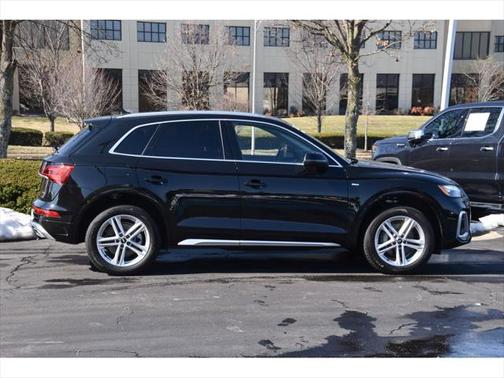 2025 Audi Q5 Premium Plus 55 TFSI e S line quattro S tronic