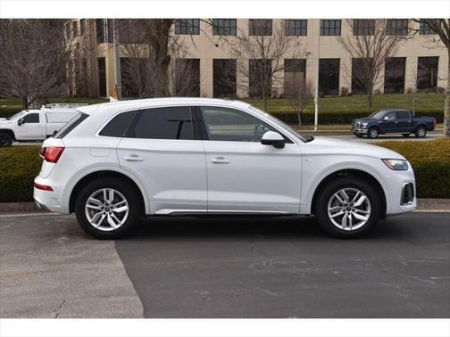 2023 Audi Q5 Premium 45 TFSI S line quattro