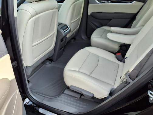 2025 Cadillac XT6 Premium Luxury AWD