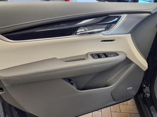 2025 Cadillac XT6 Premium Luxury AWD