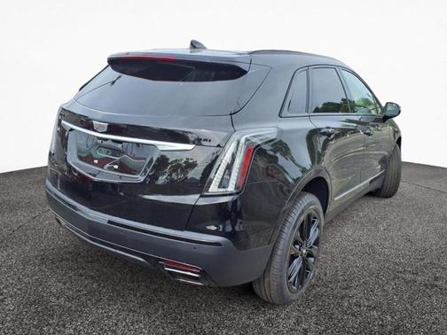 2025 Cadillac XT5 Sport