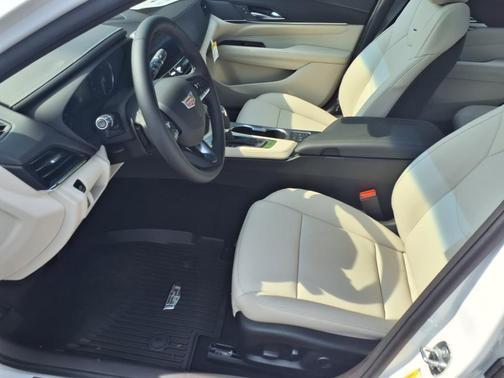 2025 Cadillac CT4 Premium Luxury