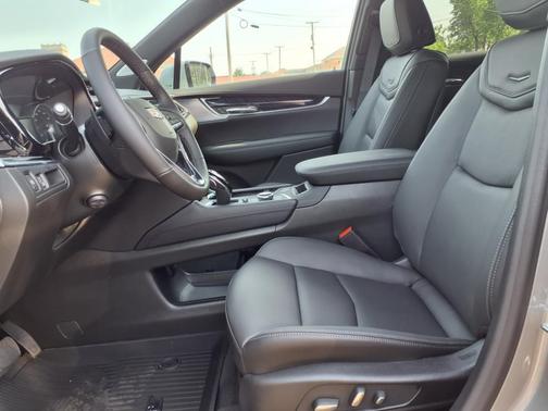 2025 Cadillac XT6 Premium Luxury AWD