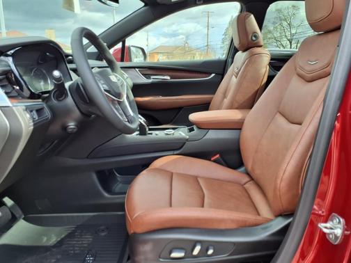 2025 Cadillac XT5 Premium Luxury