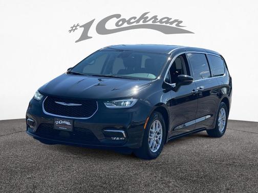 2023 Chrysler Pacifica Touring-L