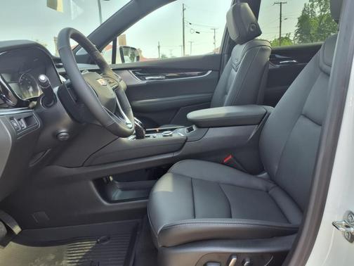 2025 Cadillac XT6 Premium Luxury AWD