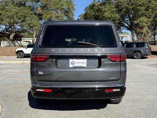 2024 Jeep Wagoneer Series II