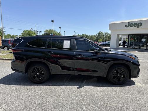 2024 Toyota Highlander Hybrid XLE