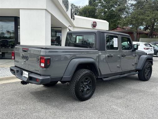 2020 Jeep Gladiator Sport