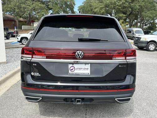 2025 Volkswagen Atlas 2.0T SE
