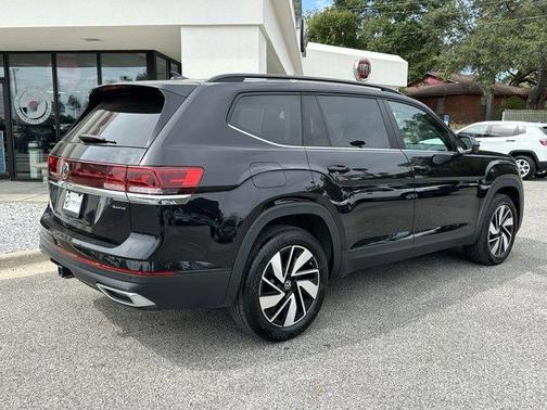 2025 Volkswagen Atlas 2.0T SE