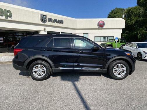 2024 Ford Explorer XLT