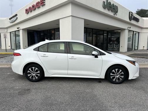 2022 Toyota Corolla Hybrid LE