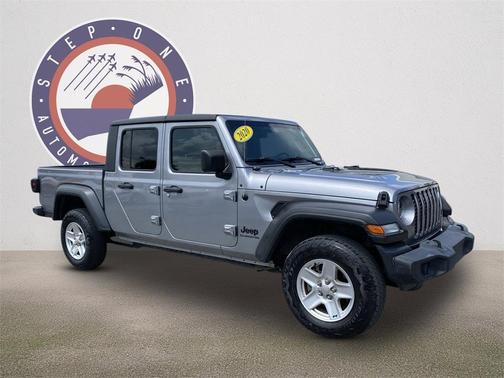 2020 Jeep Gladiator Sport