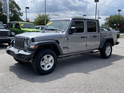 2020 Jeep Gladiator Sport