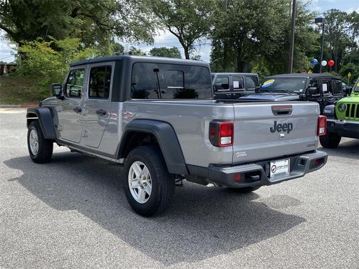 2020 Jeep Gladiator Sport