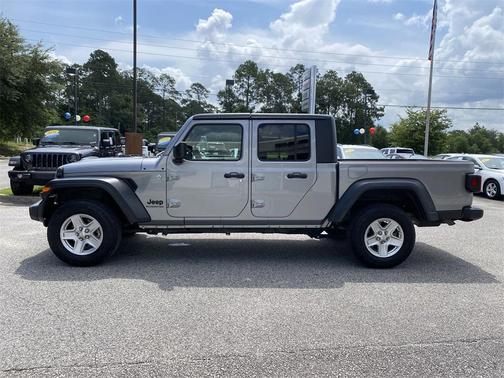 2020 Jeep Gladiator Sport