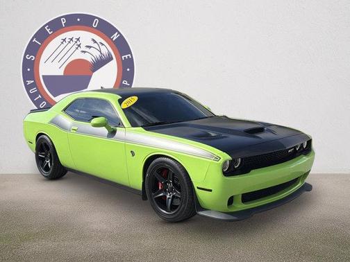 2015 Dodge Challenger SRT Hellcat