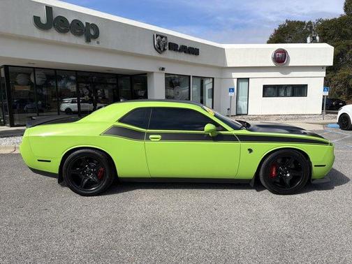 2015 Dodge Challenger SRT Hellcat