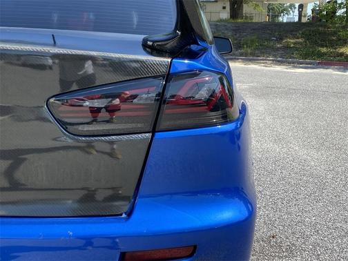 2011 Mitsubishi Lancer Evolution MR